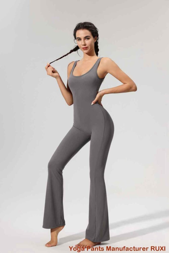 جمبسوت يوغا قصير للنساء مريح وأنيق