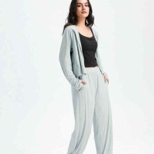 شورت جولف Slim Fit خفيف الوزن وأنيق