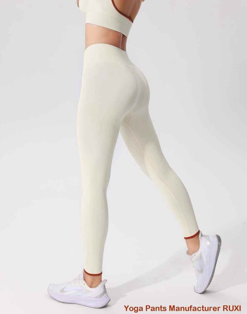 سترة يوغا صديقة للبيئة مريحة وأنيقة