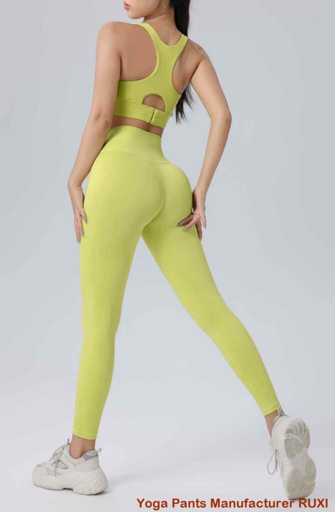 شورت يوغا لامع RUXI qa3577